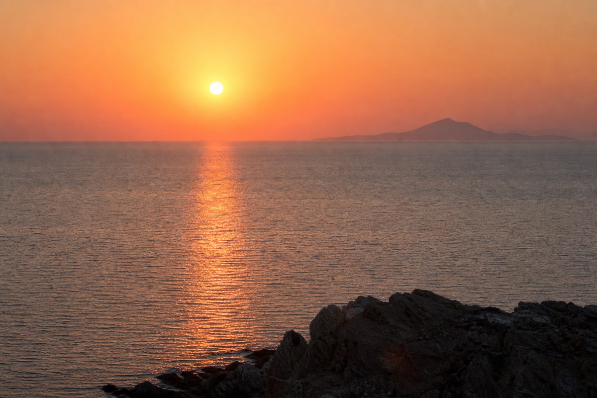 A view over the Greek islands and mainland during the best months to visit Greece